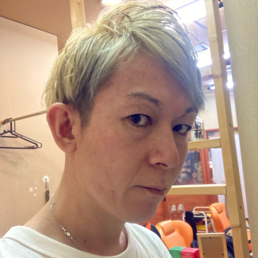 スタッフ