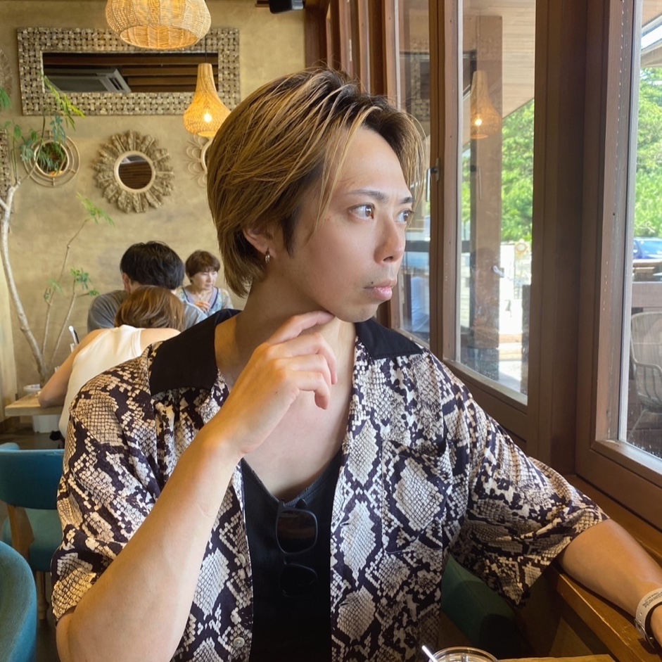 スタッフ